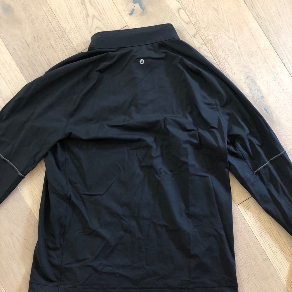 Hardly worn - Picture 2 of 3